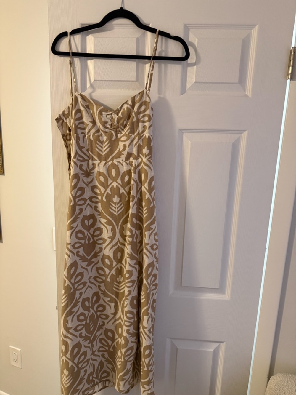 American Eagle Outfitters Beige and White Spaghetti-Strap Maxi Dress